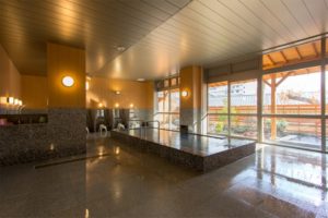 男性大浴場｜別府の天然温泉をお楽しみください。